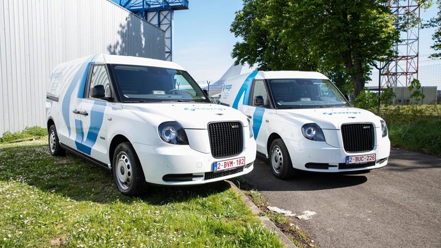 Eerste commercieel voertuig van iconische Londense taxi op Belgische wegen