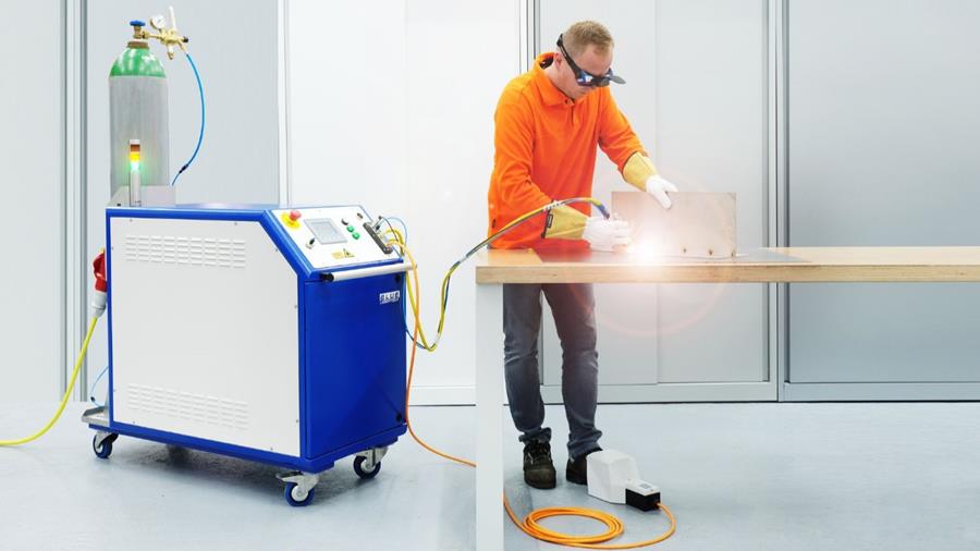 INNOVATIEVE PLAATBEWERKERS INVESTEREN IN DE PENWELDER!