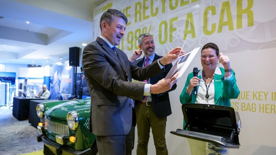 Un nouveau manifeste sur les véhicules hors d'usage remis à la Commission européenne