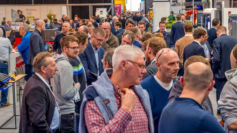 Le "TGV" du savoir-faire manufacturier avec 12.500 m² de machines en démonstration!