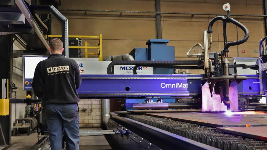 Samenwerking uit het juiste metaal gebrand
