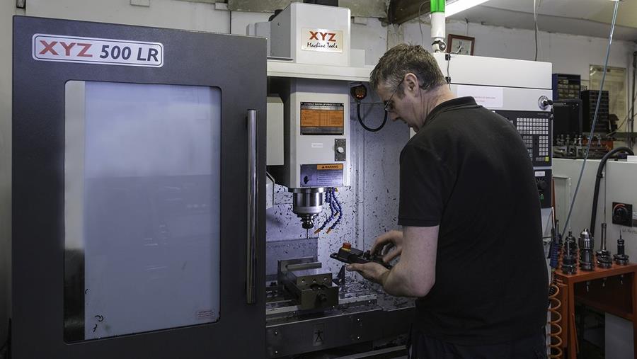 De voordelen van verticale CNC-machines opgesomd